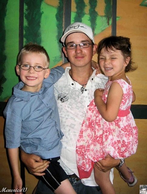 mariage60-62.jpg - Zachary - Jérémie - Ariane