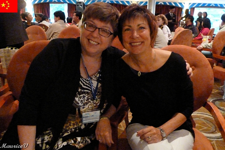 Louise_Alice-Lepage.jpg - Louise & Alice - Table 2