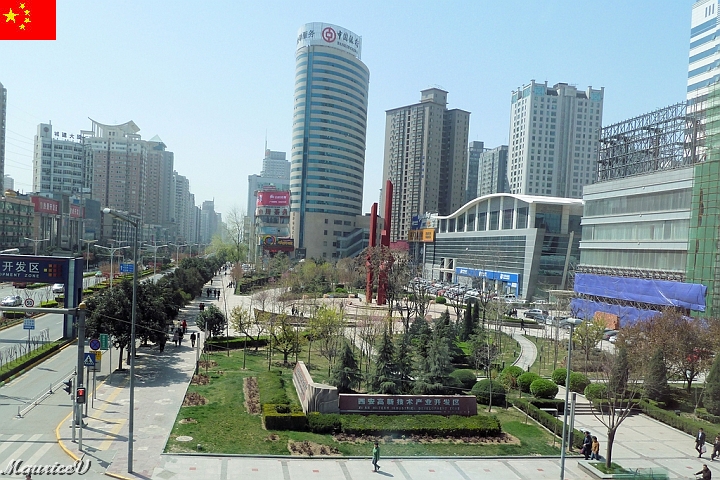 Xian-575.jpg - Nous voici à Xi'an, 1200 km de Beijing. C'est le point de départ de la Route de la soie.