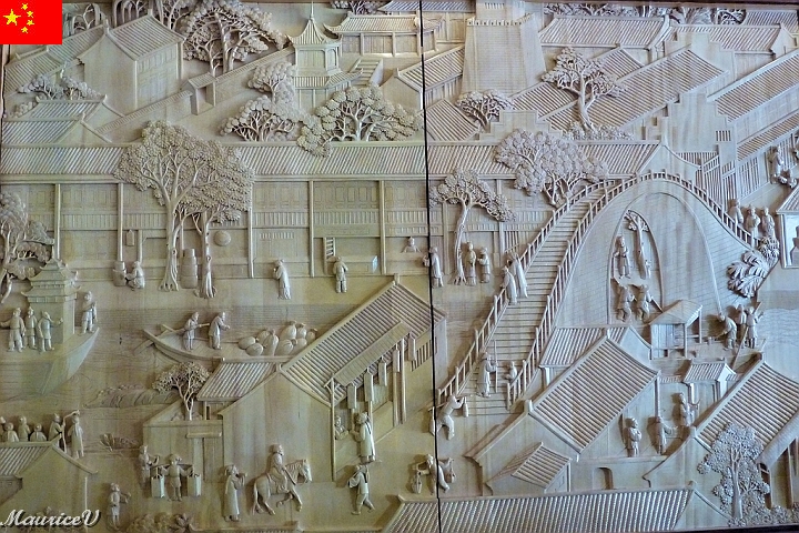 Shanghai-942.jpg - Une muraille sculptée en bois