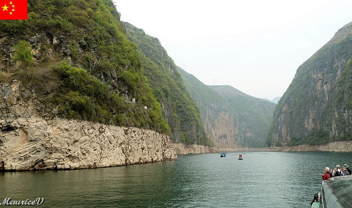 Bateau-361.jpg - Excursion sur la rivière Daning