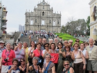 HongKong-960  Où est Charlie ...  Non mais mieux encore   où est Gisèle ?