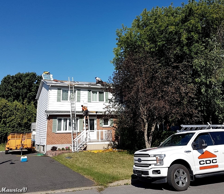 20190820_Toiture-1.jpg - 2019-08-20  L'entrepreneur CDC change notre toiture