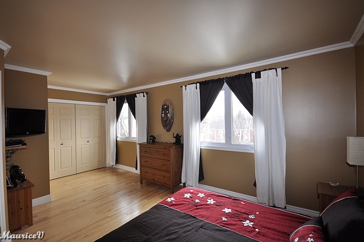 Leclerc-Chambre-Principale-2.jpg - 2 fenêtres pour le soleil du matin