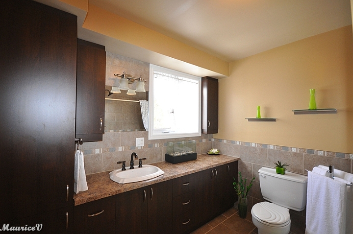 Leclerc-Salle-Bain-1.jpg - Salle de bain au 2ième plancher