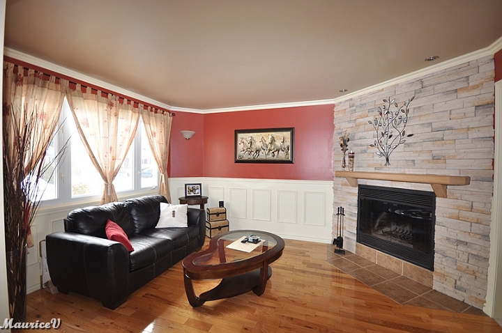 Leclerc-Salon-1.jpg - Salon  14 x 11,6   en plancher de bois franc