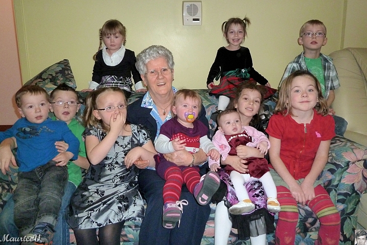 20111217-P1010845.jpg - Quelques arrière petits enfants d'Alberta