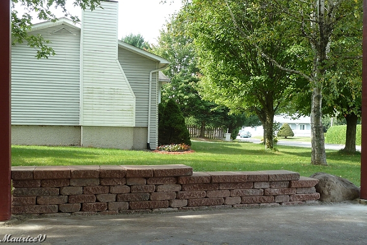 Muret_Carpot-503.jpg - Avec les briques en trop, j'ai fait un muret sous le carpot