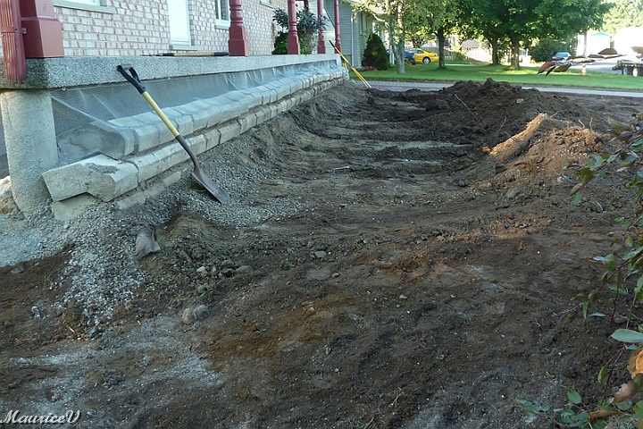 Travaux-439.jpg - Remarquez le filet métallique sous la galerie