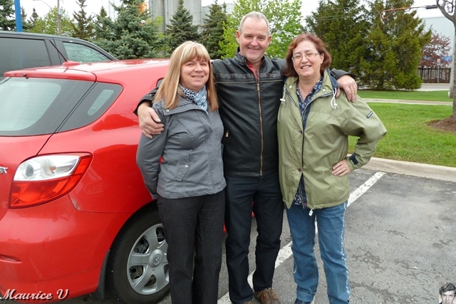 20110517-564-Nicole-JeanNoel-Gisele.jpg - Lundi matin le 16 mai, le quatuor quitte Valcourt le matin en Matrix pour Port Colborne, Ontario