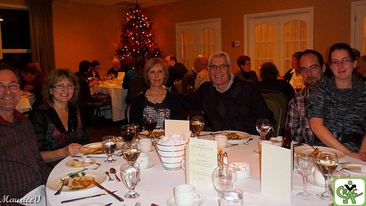 AP1060986.jpg - Richard, Claudette, Lucie, Gérald, Raphaël et Marie-Claude