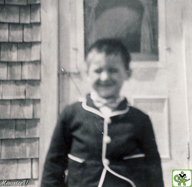 Guy_4ans.jpg - Déjà un gaillard à 4 ans… qui suis-je ?