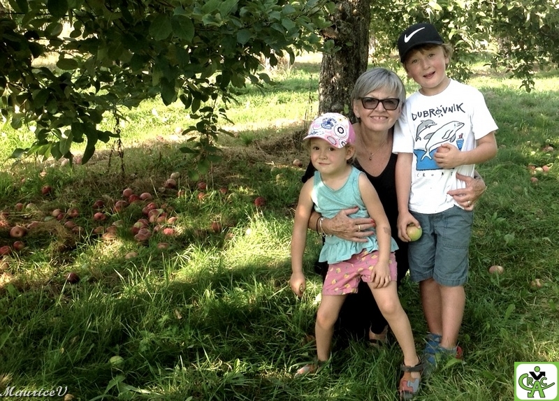 Luce_Phil-732-RS8.jpg - Luce accompagnée de Adèle (4 ans) et Benjamin (7) (enfants de Philippe)